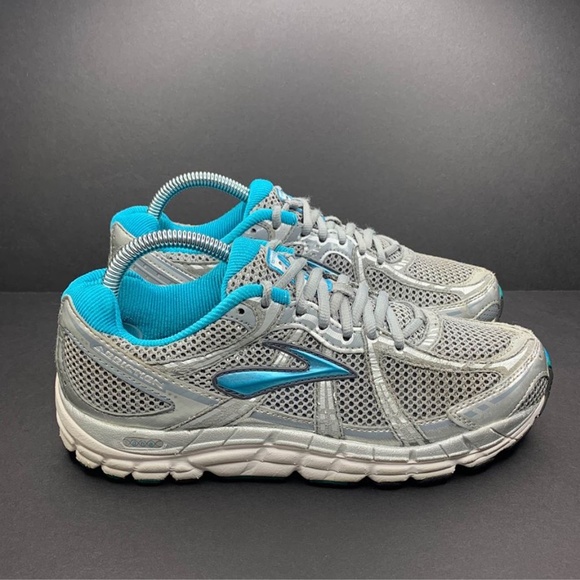 brooks gray shoes